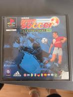 ps1 game: adidas power soccer internatiol 1997, 2 spelers, Ophalen of Verzenden, Zo goed als nieuw, Vanaf 3 jaar