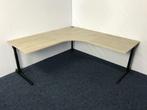 50 x Hoekbureau met nieuwe bladen & Ahrend 500 onderstel