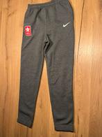 MVV joggingbroek kind maat XL= 158-170, Kinderen en Baby's, Kinderkleding | Maat 176, Ophalen of Verzenden, Zo goed als nieuw