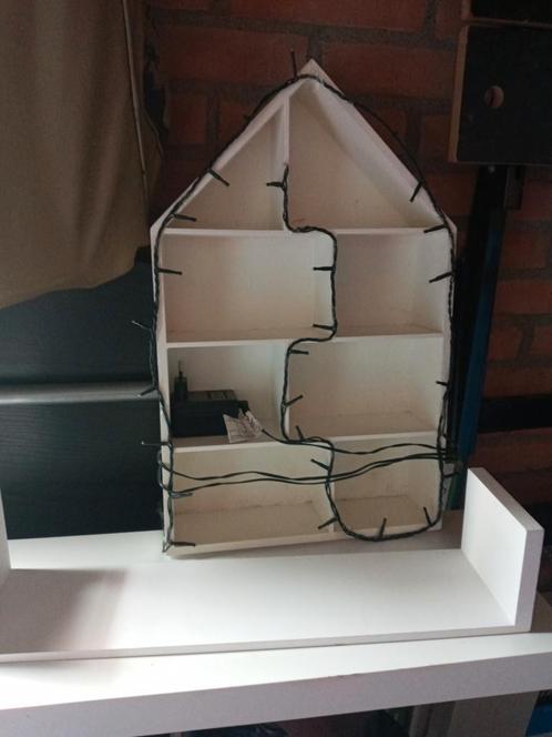 Heel veel gratis. Kinderen/ dames, Huis en Inrichting, Woonaccessoires | Wandplanken en Boekenplanken, Zo goed als nieuw, Ophalen of Verzenden