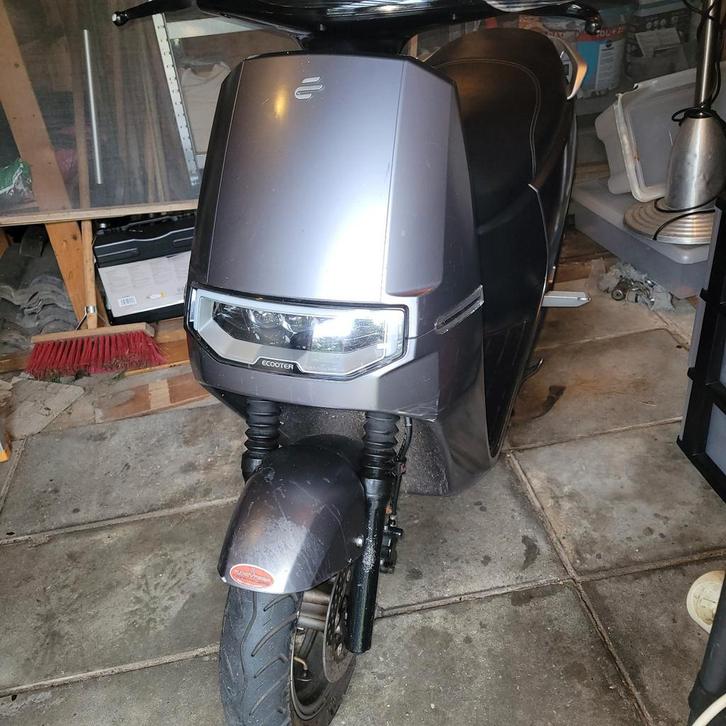 Elektrische Scooter merk E-Cooter incl gr beurt en nwe accu, Fietsen en Brommers, Snorfietsen en Snorscooters, Gebruikt, Overige merken