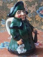 Oude Staffordshire Toby jug uit Engeland als een cipier., Ophalen of Verzenden