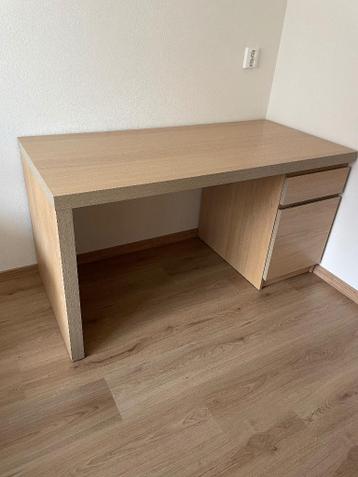 Ikea bureau malm eiken - afbeelding 1