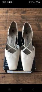 Vintage Peter Kaiser Champagne/ ivoor Trouwschoenen Maat 40, Peter Kaiser, Schoenen met lage hakken, Overige kleuren, Ophalen of Verzenden