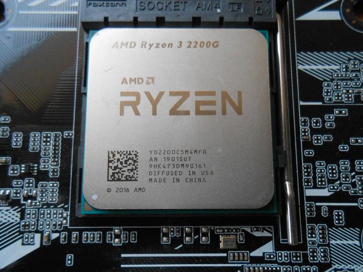 Ryzen3 2200G, Computers en Software, Processors, Gebruikt, 4-core, 3 tot 4 Ghz, Ophalen