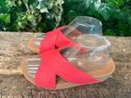 gewoon Nieuwe slippers van Fitflop maat 38, Kleding | Dames, Schoenen, Ophalen of Verzenden, Zo goed als nieuw, Fitflop, Fitflop