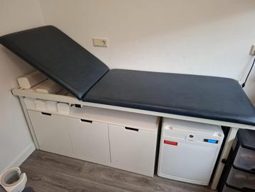 Donkerblauwe onderzoeksbank, gratis afhalen