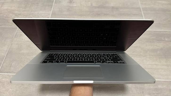 MacBook - Goed Onderhouden!, Computers en Software, Apple Macbooks, Gebruikt, MacBook, 13 inch, 2 tot 3 Ghz, 256 GB, 16 GB, Qwerty