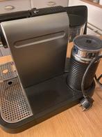 Krups Nespresso apparaat met melkopschuimer, Gebruikt, Espresso apparaat, Ophalen of Verzenden, 1 kopje