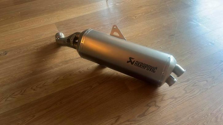 Bmw hp2 akrapovic demper, Motoren, Onderdelen | BMW, Gebruikt, Ophalen of Verzenden
