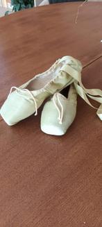 Spitzen balletschoentjes, Ophalen of Verzenden, Zo goed als nieuw, Overige typen