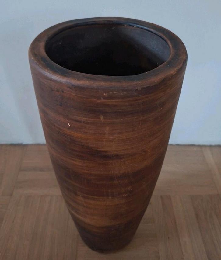 Bruine vaas voor binnen 42cm hoog, Huis en Inrichting, Woonaccessoires | Vazen, Gebruikt, Overige kleuren, Minder dan 50 cm, Aardewerk of Porselein
