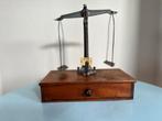Antieke Apotheek weegschaal balans met gewichten, Ophalen of Verzenden
