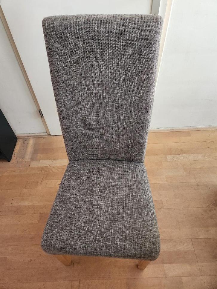 Vier mooie houten eetkamerstoelen, Huis en Inrichting, Stoelen, Zo goed als nieuw, Vier, Hout, Stof, Bruin, Ophalen