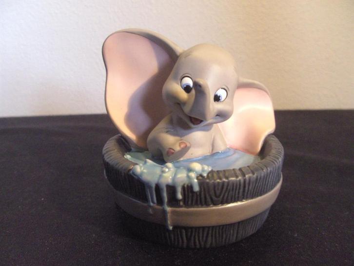 WDCC lidmaatschapsbeeldje Dumbo / Dombo, Verzamelen, Disney, Zo goed als nieuw, Beeldje of Figuurtje, Bambi of Dumbo, Ophalen of Verzenden