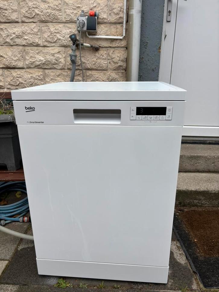 Beko vrijstaande vaatwasser A++ ken eventueel ook bezorgen., Witgoed en Apparatuur, Vaatwasmachines, Zo goed als nieuw, Vrijstaand