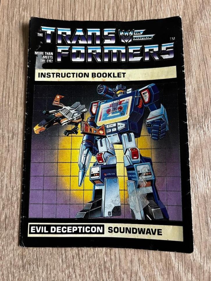 transformers G1: Soundwave US instruction book pre-rub 1984, Verzamelen, Transformers, Gebruikt, G1, Decepticons, Ophalen of Verzenden