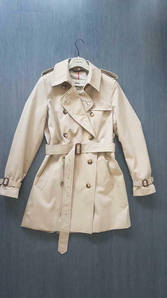 Burberry Trenchcoat M, Kleding | Dames, Jassen | Zomer, Zo goed als nieuw, Maat 38/40 (M), Beige, Verzenden