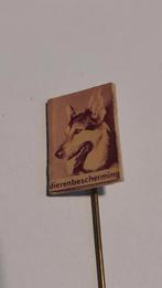 Dierenbescherming speldje - Hond, Verzamelen, Ophalen of Verzenden, Gebruikt, Dier of Natuur, Speldje of Pin
