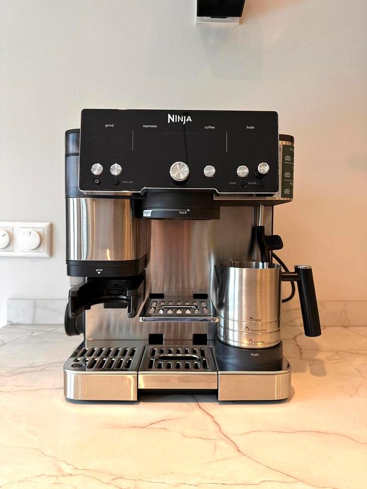 Ninja Luxe Café Essential Espresso Machine, Witgoed en Apparatuur, Koffiezetapparaten, Zo goed als nieuw, Koffiebonen, Combi, 10 kopjes of meer