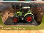 Fendt 724 Universal Hobbies, Hobby en Vrije tijd, Ophalen of Verzenden, Nieuw, Tractor of Landbouw, Universal Hobbies