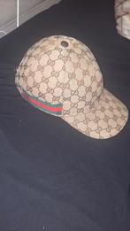 Gucci pet bruin, Ophalen of Verzenden, Zo goed als nieuw, 57 cm (M, 7⅛ inch) of minder, Pet