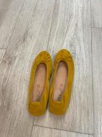 Ballerina Unisa geel 38, Kleding | Dames, Schoenen, Ophalen of Verzenden, Zo goed als nieuw