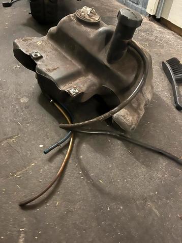 Vespa lx50 s50 benzine tank beschikbaar voor biedingen