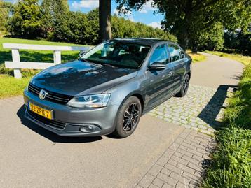 VW Jetta 1.6 TDI Higline Exe, APK 8-26, Inruil mogelijk beschikbaar voor biedingen