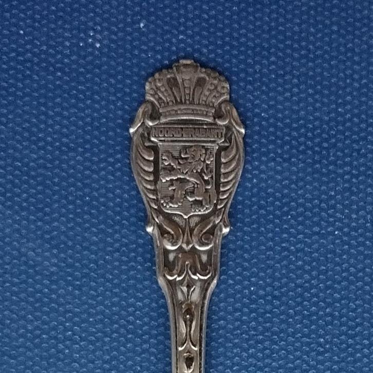 verzilverd lepeltje provincie Noord-Brabant (A kroontje H), Antiek en Kunst, Antiek | Bestek, Ophalen of Verzenden