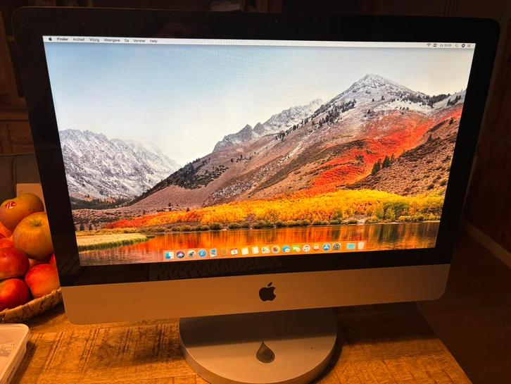 iMac 21.5-inch Mid2010, Computers en Software, Apple Desktops, Zo goed als nieuw, iMac, 2 tot 3 Ghz, Ophalen