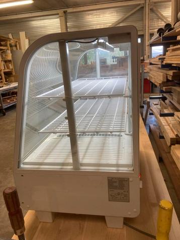 Gebruikte Koelvitrine Tafelmodel - 45x68x68 cm beschikbaar voor biedingen