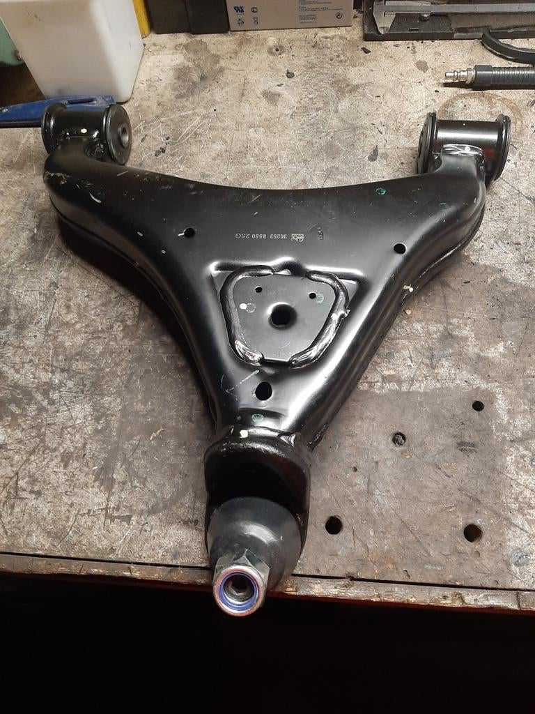 Draagarm Mercedes sprinter, Auto-onderdelen, Ophanging en Onderstel, Ophalen of Verzenden, Gebruikt, Universele onderdelen