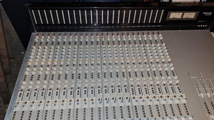 Grootmengpaneel Tascam 3500, Muziek en Instrumenten, Mengpanelen, Gebruikt, 20 kanalen of meer, Ophalen