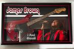 James Brown gesigneerde gitaar in lijst en certificaat, Ophalen, Zo goed als nieuw