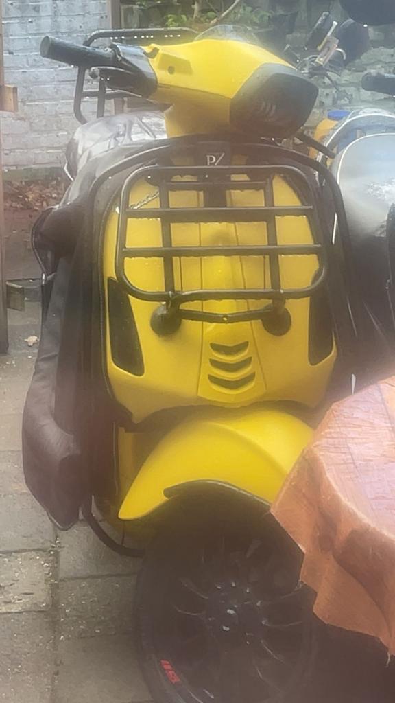 Vespa Sprint 80cc 2018 - Volledig Opgefrist!, Fietsen en Brommers, Scooters | Vespa, Zo goed als nieuw, Overige modellen, Benzine