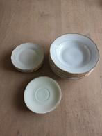 Antiek servies - Borden en Schotels met Gouden Rand, Ophalen of Verzenden, Zo goed als nieuw, Bord(en), Effen