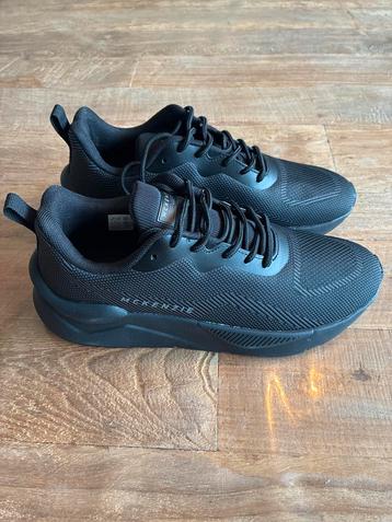 Nieuwe zwarte McKenzie sneakers - maat 41 beschikbaar voor biedingen