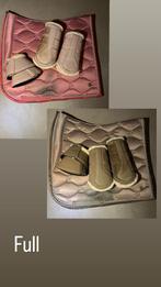 Setje met dekje, kappen en springschoenen, Dieren en Toebehoren, Paarden en Pony's | Dekens en Dekjes, Ophalen of Verzenden, Zo goed als nieuw