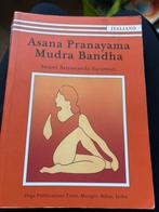 Asana Pranayama Mudra Bandha - Swami Satyananda Saraswati, Ophalen of Verzenden, Zo goed als nieuw, Gezondheid en Conditie