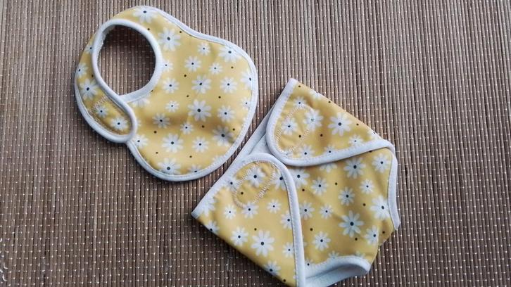 Poppenkleertjes   WASBAAR SETJE  / luier taillemaat 29-31 cm, Kinderen en Baby's, Speelgoed | Poppen, Nieuw, Babypop, Ophalen of Verzenden