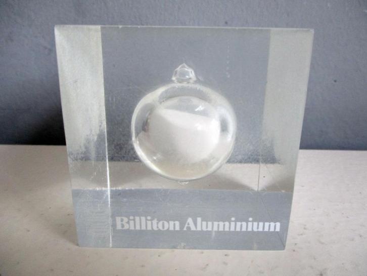 Persplex acrylaat Billiton Aluminium, Antiek en Kunst, Curiosa en Brocante, Ophalen of Verzenden