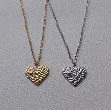 Stainless steel hartjes kettingen beschikbaar voor biedingen