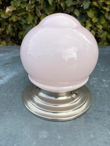Oude Roze Plafondlamp beschikbaar voor biedingen