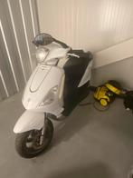 Vespa fly, Fietsen en Brommers, Scooters | Piaggio, Ophalen, Gebruikt, Maximaal 45 km/u, Fly