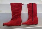 Rode suede laarsjes met sleehak merk Bladelli 34 NIEUW, Meisje, Nieuw, Ophalen of Verzenden, Laarzen