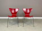 2 Fritz Hansen vlinderstoelen 7 series door Arne Jacobsen, Huis en Inrichting, Stoelen, Ophalen, Gebruikt, Metaal, Twee