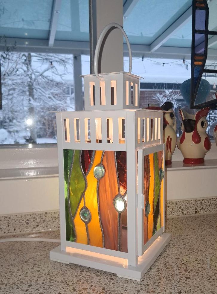 Uniek en sfeervol tiffany tafellampje, Huis en Inrichting, Lampen | Tafellampen, Nieuw, Minder dan 50 cm, Glas, Metaal, Ophalen of Verzenden