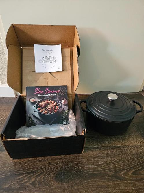 zwarte slowcooker/gietijzeren braadpan 24 cm+receptenboekje, Witgoed en Apparatuur, Slowcookers, Nieuw, Ophalen of Verzenden