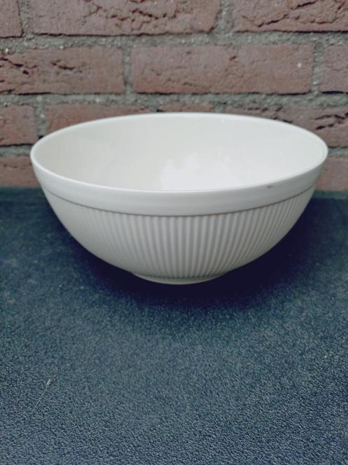 Wedgwood Windsor schaal, Huis en Inrichting, Keuken | Servies, Zo goed als nieuw, Schaal of Schalen, Wedgwood, Porselein, Ophalen of Verzenden